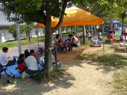 試合の合間の昼食中(オータム北支部予選)